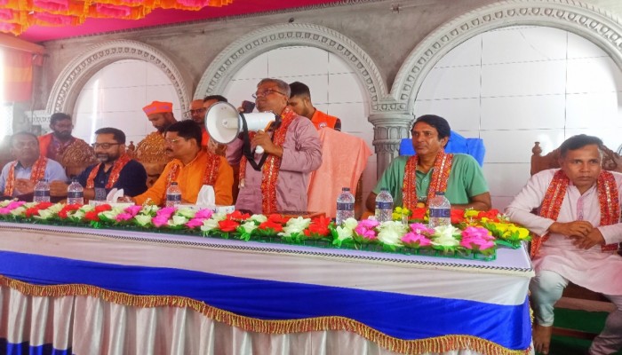 কাউখালীতে শ্রী গুরু সংঘ বাংলাদেশ কেন্দ্রীয় আশ্রমের নেতৃবৃন্দের সাথে বিএনপি'র নেতাদের মতবিনিময় সভা অনুষ্ঠিত