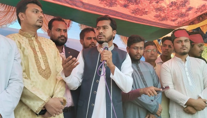 ফুলবাড়ীতে গন অধিকার পরিষদের পথসভা অনুষ্ঠিত।