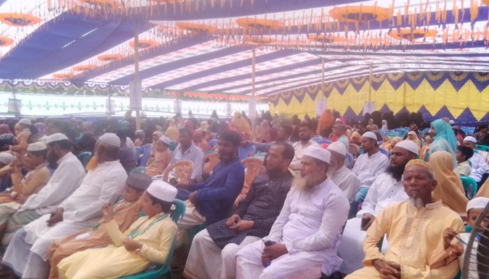 রায়গঞ্জের হাটপাঙ্গাসী দারুল আবরার মাদ্রাসায় অভিভাবক সমাবেশ ও দোয়া মাহফিল অনুষ্ঠিত