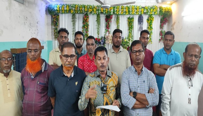 গৌরীপুরে বিএনপির দুই পক্ষে সংঘর্ষ-হামলা ভাঙচুর, পাল্টাপাল্টি সংবাদ সম্মেলন, ১জন নিহতের অভিযোগ