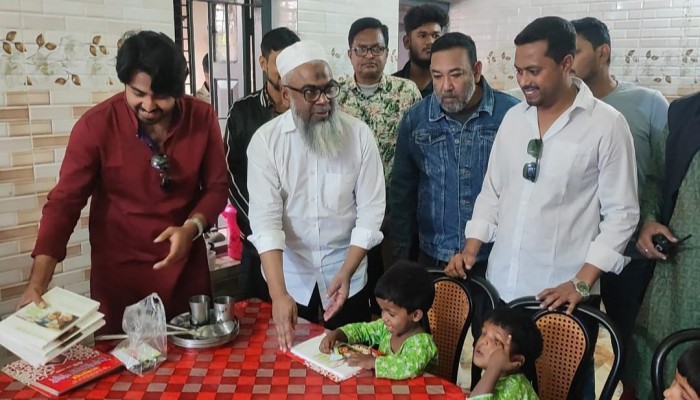 রাজশাহীতে এতিম শিশুদের মাঝে উপহার বিতরণের মধ্য দিয়ে তারেক রহমানের ৬১তম জন্মদিন পালন