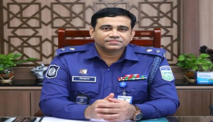 ময়মনসিংহ জেলা পুলিশ অফিস ও পুলিশ লাইন্স পরিদর্শন করেন নবাগত পুলিশ সুপার