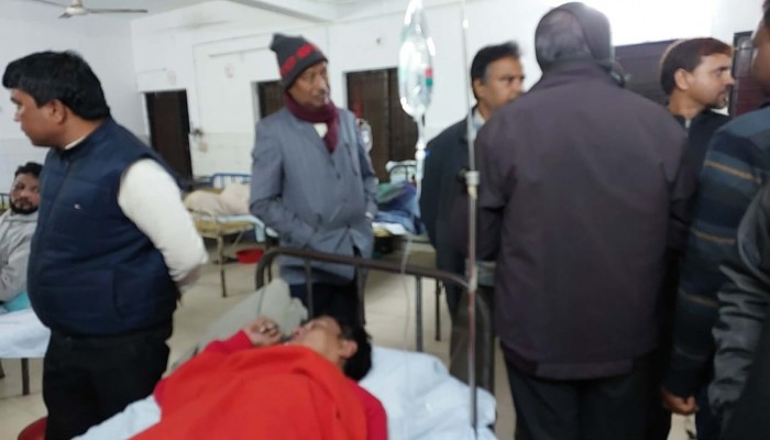 সার বিতরণে হট্টগোল কৃষি কর্মকর্তার উপস্থিতিতে উপ-সহকারী কর্মকর্তাকে মারপিট হাসপাতালে ভর্তি
