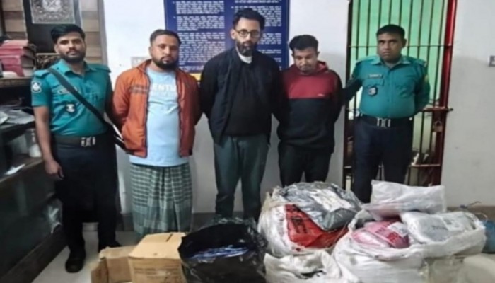 সিলেট-ফেঞ্চুগঞ্জ সড়কে ডাকাতি: সেই মাইক্রোবাস উদ্ধার, চালক গ্রেপ্তার
