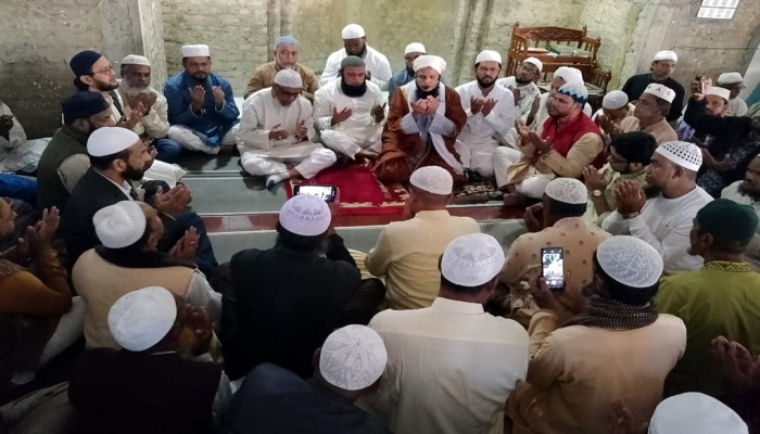 দেশমাতা সংকটাপন্ন অবস্থায়, আজ কোটি কোটি মানুষের হৃদয়ে হাহাকার ধ্বনি--আরিফুল হক চৌধুরী