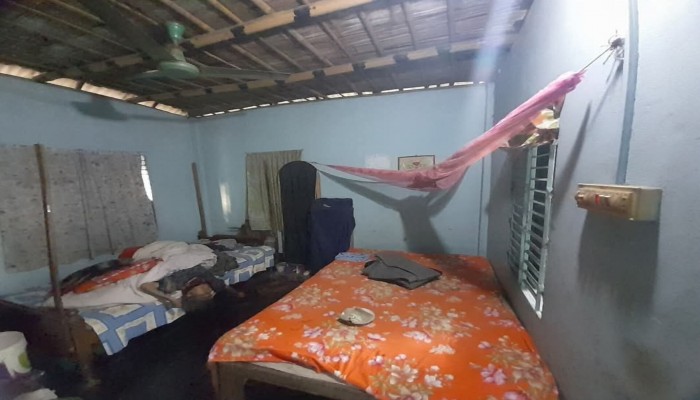 কুষ্টিয়ায় নিজ বাড়ি থেকে এক বৃদ্ধার গলা কাটা মরদেহ উদ্ধার