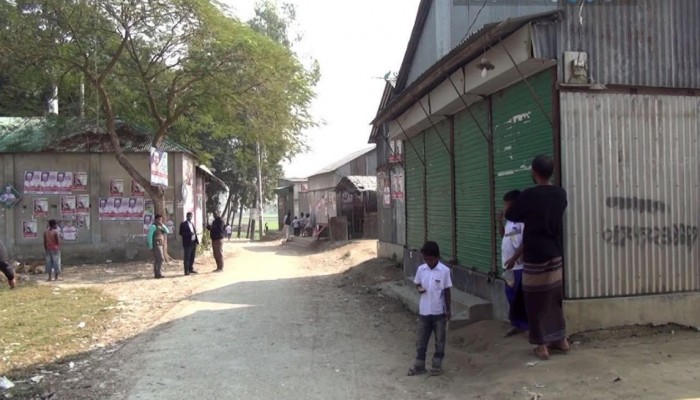 উল্লাপাড়ায় জামায়াতের নেতাকর্মীদের বিরুদ্ধে চাঁদা দাবি, চাঁদা না দেওয়ায় দোকান বন্ধের অভিযোগ