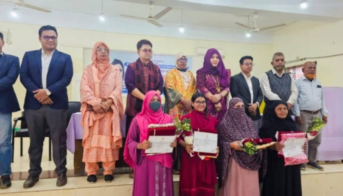 ব্রাহ্মণপাড়ায় বেগম রোকেয়া দিবস উদযাপন, অদম্য নারীদের সম্মাননা প্রদান