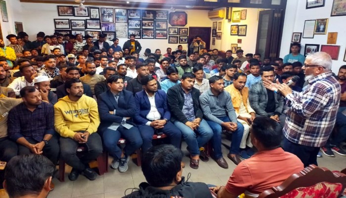 গণতন্ত্রের প্রতীক দেশ মাতা বিজয়ের মাসে সুস্থ্য হয়ে দেশ, মাটি ও মানুষের জন্য কাজ করবেন ইনশাআল্লাহ--- আরিফুল হক চৌধুরী
