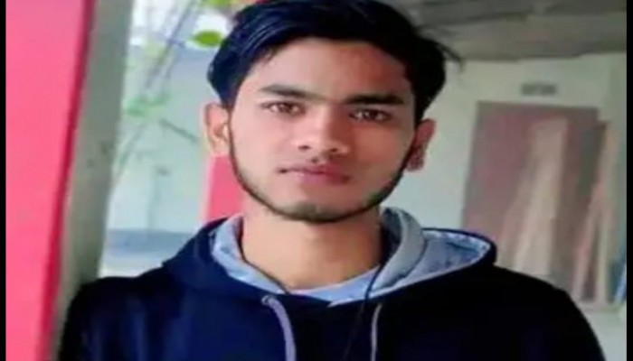 মেডিকেল ভর্তি পরীক্ষায় ব্যর্থ হয়ে বিদ্যুতের হাই ভোল্টেজ খুঁটিতে প্রাণ দিলো কুড়িগ্রামের এক তরুণ