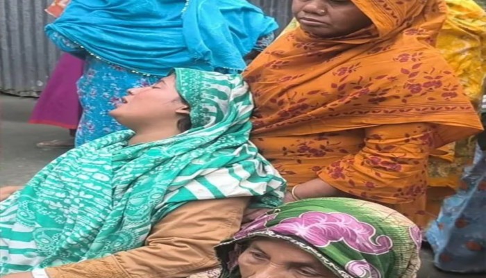 শান্তিরক্ষী দুই সেনার বাড়িতে শোকের মাতম, লাশের অপেক্ষায় পরিবার