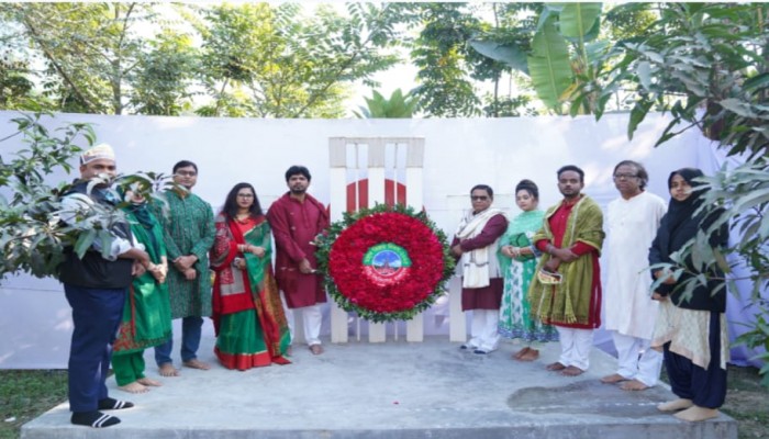 রবীন্দ্র বিশ্ববিদ্যালয়ে যথাযথ মর্যাদায় মহান বিজয় দিবস উদযাপন।