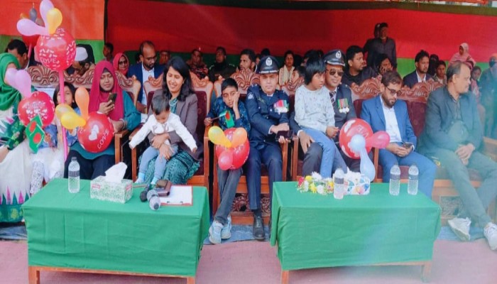 নান্দাইলে যথাযোগ্য মর্যাদায় কুচকাওয়াজসহ মহান বিজয় দিবস পালিত