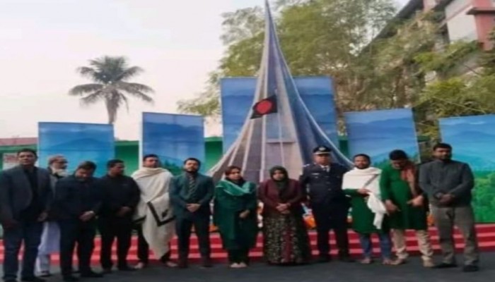 পাবনার ফরিদপুর উপজেলা খেলার মাঠে (১৬) ডিসেম্বর ( বিজয় দিবস ) পুষ্পস্তবক অর্পণ, বর্ণাঢ্য র‍্যালি, অনুষ্ঠিত হয়েছে