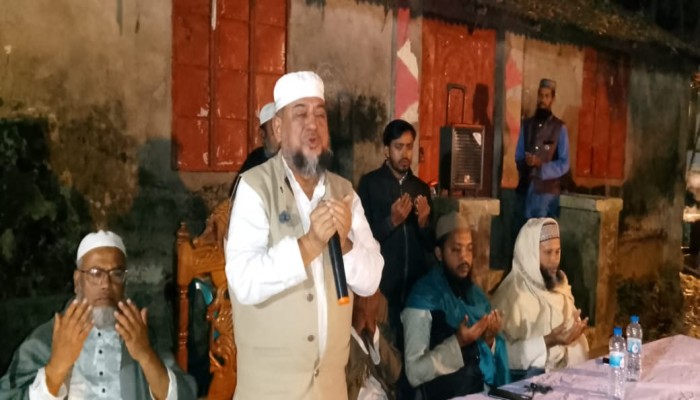 শহীদ শরীফ ওসমান হাদির স্মরণে চরকাউয়ায় দোয়া মাহফিল