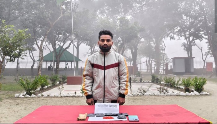 কুড়িগ্রামের ফুলবাড়ী সীমান্তে বিজিবির অভিযানে প্রায় দুই হাজার পিস ইয়াবা উদ্ধার, আটক ১