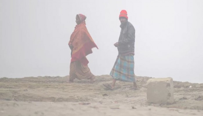 কুড়িগ্রামে ৩ দিন ধরে দেখা নেই সূর্যের; ঘন কুয়াশা, প্রচন্ড শীত ও হাড় কাঁপানো ঠান্ডায় স্থবির জনজীবন