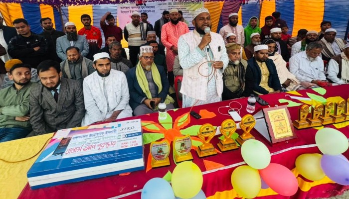 তালতলা জগৎপুরে T10 ক্রিকেট টুর্নামেন্টের ফাইনালও পুরস্কার বিতরণ অনুষ্ঠিত