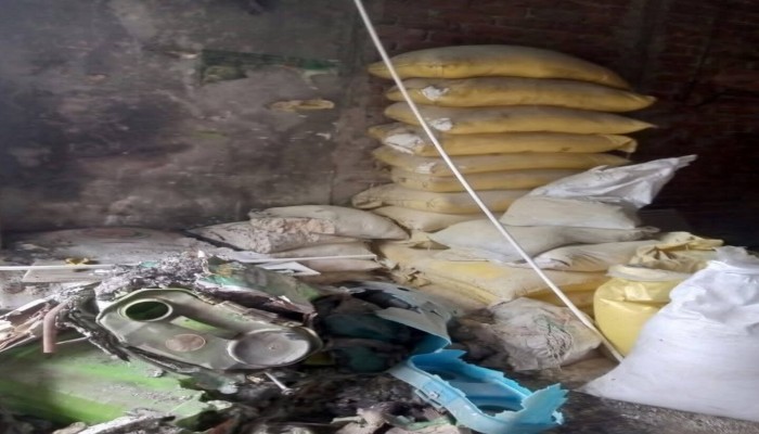 কুষ্টিয়ায় ভয়াবহ অগ্নিকাণ্ডে পুড়ল সার ও কিটনাশকের দোকান