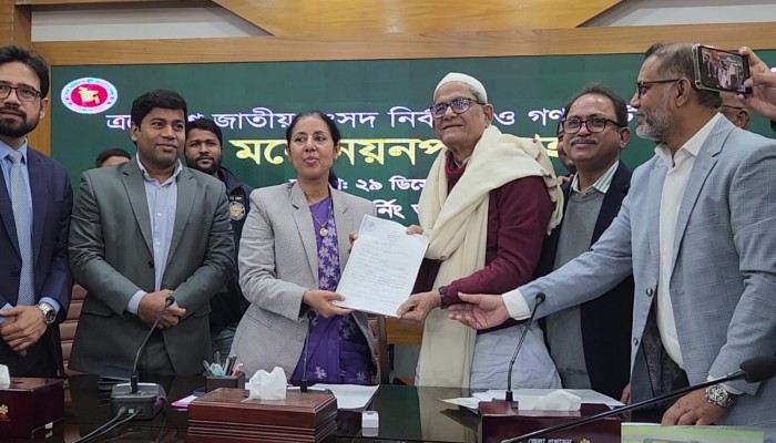 ঠাকুরগাঁও- ১ আসনে মনোনয়ন দাখিল করে- মির্জা ফখরুল