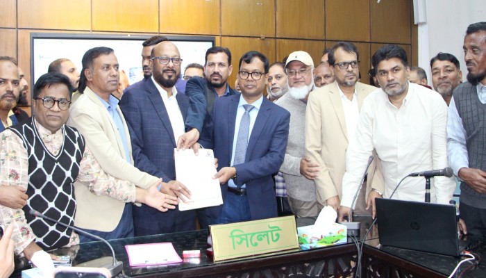 সিলেট-৬ আসনে মনোনয়নপত্র জমা দিলেন বিএনপি মনোনীত প্রার্থী ফয়সল আহমদ চৌধুরী‘ভোটাধিকার হরণের বদলা নিতেই ধানের শীষের পক্ষে ভোটের আহবান’