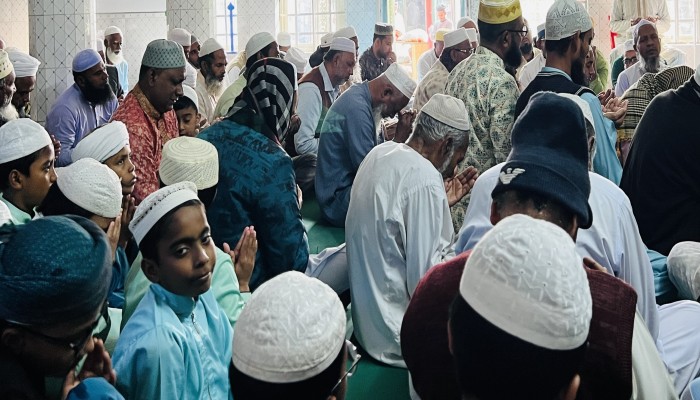 কাউখালীতে সাবেক প্রধানমন্ত্রী বেগম খালেদা জিয়ার জন্য মসজিদে মসজিদে দোয়া মোনাজাত অনুষ্ঠিত