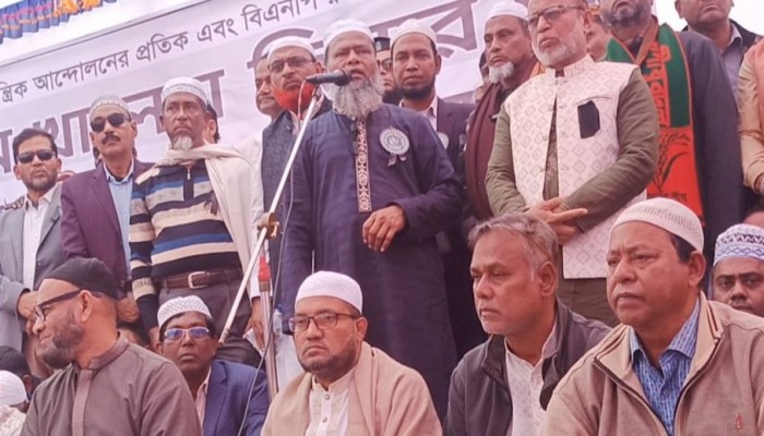 সিরাজদিখানে সাবেক প্রধানমন্ত্রী বেগম খালেদা জিয়ার আত্মার মাগফেরাত কামনায় দোয়া মাহফিল
