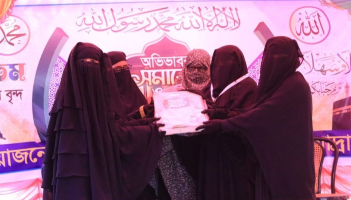 সিরাজগঞ্জ রোড হযরত সুমাইয়া (রা:) মহিলা মাদ্রাসায় গোল্ডেন এ প্লাস সহ শতভাগ পাশ