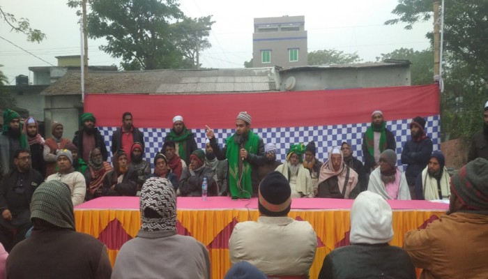 বিশিষ্ট রাজনীতিবিদ বাবু স্বপন পাড়ে,বাবু নির্মল রায় সভাপতি, হাজিরহাট মহাশ্মশান কমিটি।