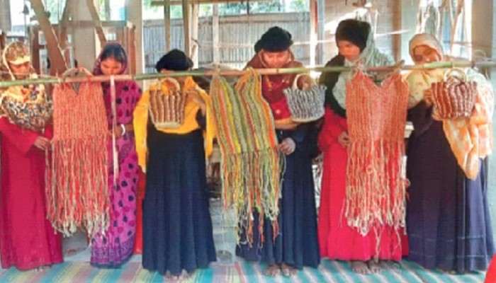 কুড়িগ্রামের উলিপুরে হাজার নারীর পাশে ‘নারী’ সংগঠন
