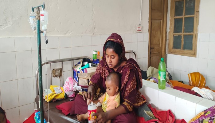 চুয়াডাঙ্গায় ডায়রিয়া পরিস্থিতি উদ্বেগজনক, ধারণক্ষমতার পাঁচ গুণ রোগী ভর্তি হাসপাতালে