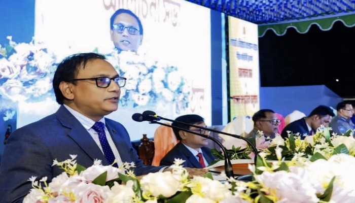 আমাদের পরবর্তী প্রজন্মের বঞ্চনা লাঘবের জন্য গণভোট: বিভাগীয় কমিশনার
