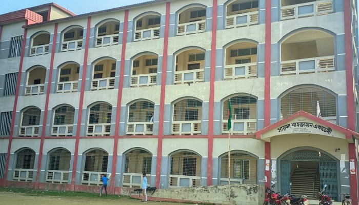 ​কেন্দুয়া এসএসসি পরীক্ষার ফরম পুরনে সায়মা শাহজাহান একাডেমীর প্রধান শিক্ষকের স্বেচ্ছাচারিতা