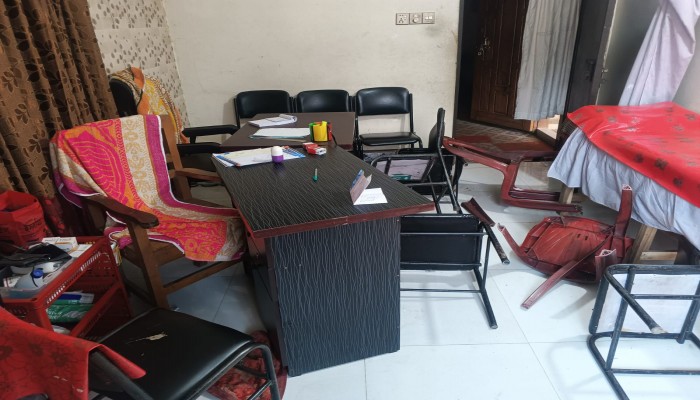 ‎ছিনতাইয়ের অভিযোগ করায় সাংবাদিকের ব্যবসা প্রতিষ্ঠানে সন্ত্রাসী হামলা ও লুটপাট