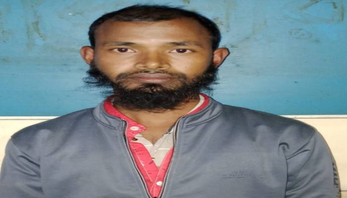 বদরগঞ্জে ৯ বছরের শিশুে বলাৎকার করে হত্যার অভিযোগে এক  যুবক আটক।