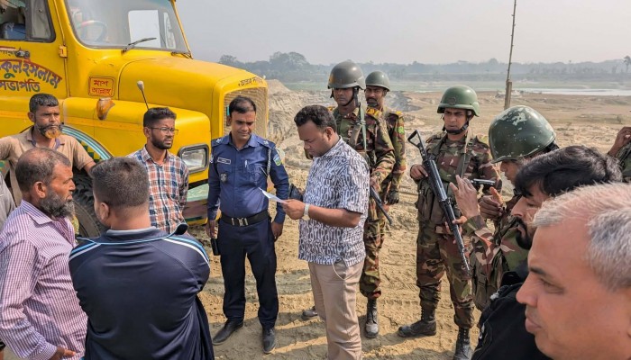 ত্রিশালে অবৈধভাবে বালু উত্তোলনের অপরাধে একজনের কারাদণ্ড