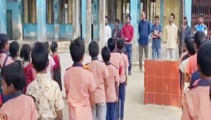 কুড়িগ্রামে নির্বাচনী আইন লঙ্ঘন করে প্রাথমিক বিদ্যালয়ের শিক্ষার্থীদের দিয়ে জোরপূর্বক ‘ধানের শীষ’-এর স্লোগানের ভিডিও ভাইরাল