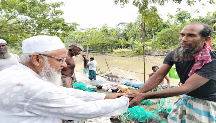 ​হিজলা-মেহেন্দিগঞ্জের প্রান্তিক ভোটাররা ঝুঁকছেন দাঁড়িপাল্লার দিকে