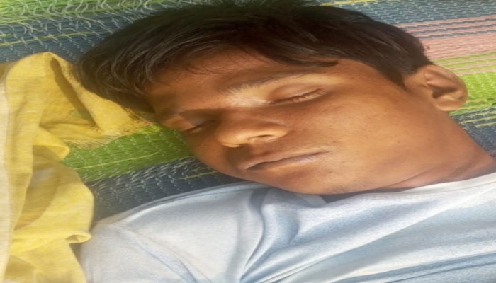 বদরগঞ্জে গলায় ফাঁস দিয়ে কিশোর  আত্নহত্যা