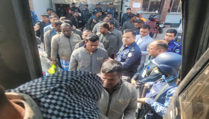 ​বাগেরহাটে ৩ মাস ৮ দিন পর মুক্তি পেলেন কারাবন্দী ২৩ ভারতীয় জেলে
