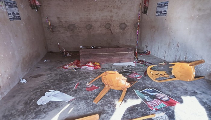 কেন্দুয়ায় বিএনপির নির্বাচনী কার্যালয় ভাংচুর