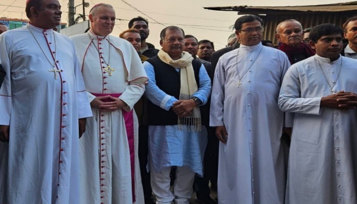গৌরনদী ক্যাথলিক চার্চ পরিদর্শনে ভ্যাটিকান সিটির রাষ্ট্রদূত