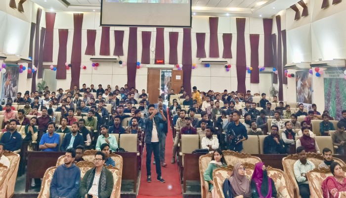 বাকৃবিতে ধানের শীষের পক্ষে প্রচারণায় করণীয় নির্ধারণ বিষয়ক মতবিনিময় সভা অনুষ্ঠিত