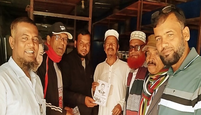 রাজস্থলীতে ধানের শীষের পক্ষে জেলা কৃষকদলের গণসংযোগ