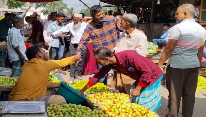 ​ঝালকাঠি-১ আসনে ব্যারিস্টার মঈন ফিরোজীর গণসংযোগে ব্যাপক সাড়া