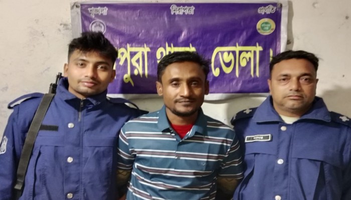 ​মনপুরায় পলাতক মাদক কারবারি ইকবাল গ্রেপ্তার