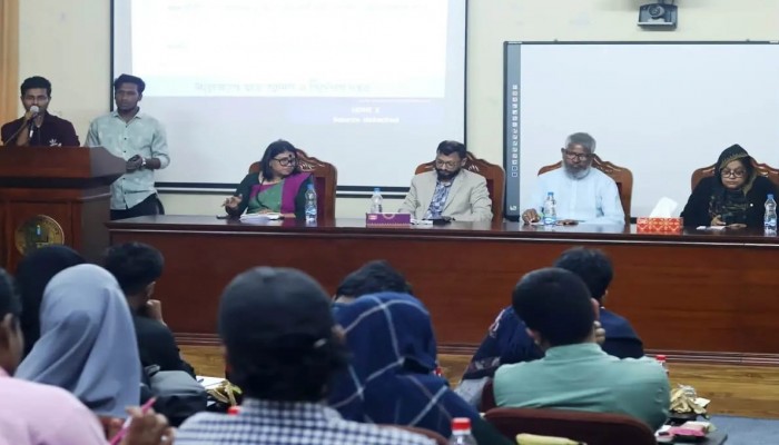​কুবির নিবন্ধিত ও অনিবন্ধিত ছাত্র সংগঠন নিয়ে মতবিনিময় সভা