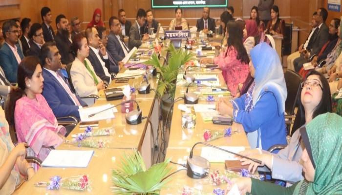 সংসদ নির্বাচন ও গণভোটে নিয়োজিত বিজ্ঞ এক্সিকিউটিভ ম্যাজিস্ট্রেট গণের সাথে মত বিনিময় সভা অনুষ্ঠিত