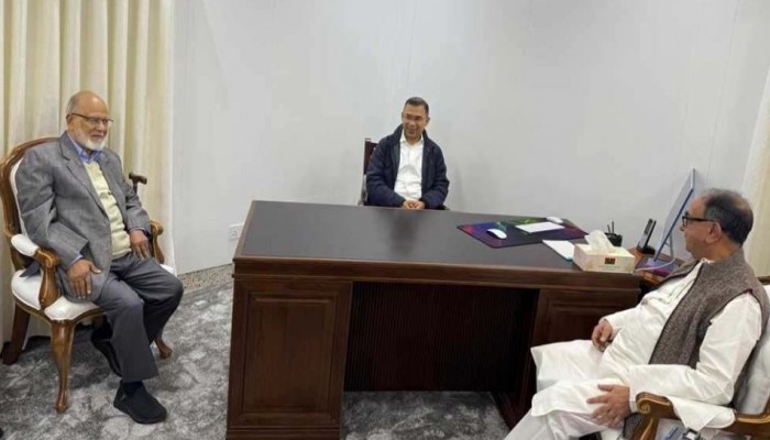 সারাদেশের প্রচার শেষে নির্বাচনি এলাকার খোঁজ নিচ্ছেন তারেক রহমান