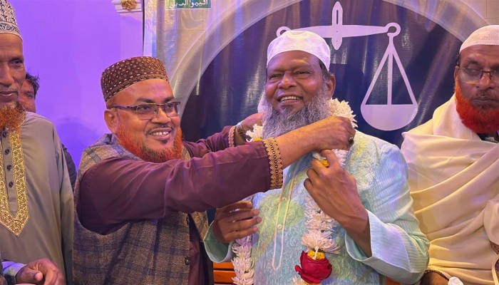শেখ মোঃ আব্দুল্লাহর জয়ে আনন্দিত পরাজিত প্রার্থী একেএম ফখরুদ্দিন রাজি